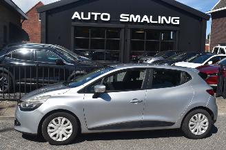 Schadeauto Renault Clio 1.5 Dci Eco Expression 90Pk *Airco/Navi 2013/7