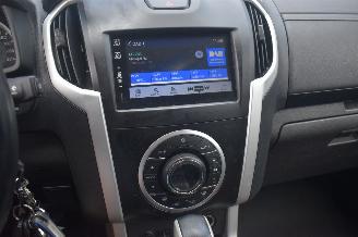 Isuzu D-Max 1.9D Extended 4WD Cab LS 163Pk *Clima/Camera picture 10