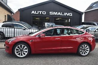 Schadeauto Tesla Model 3 60Kwh Standaard Range 238Pk 3 Fase *Navi/Clima/Camera/Leder/Panorama 2019/12