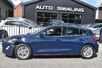 Schadeauto Ford Focus 1.0 Ecoboost Titanium Business 125Pk *Navi/Clima 2020/6