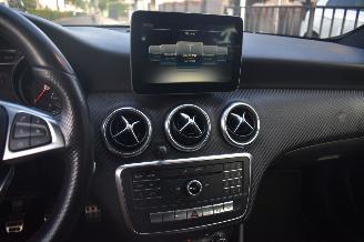 Mercedes A-klasse 180D Business Solution AMG 109Pk *Navi/Clima/Camera/Stoelverwarming picture 10