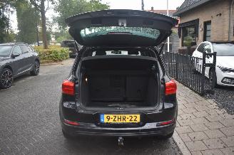 Volkswagen Tiguan 2.0 Tdi R-Line Edition 140Pk *Navi/Airco/Panorama picture 14