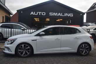 Vaurioauto  passenger cars Renault Mégane 1.5Dci GT-Line 110Pk *Navi/Clima/Camera 2016/9