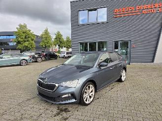 Schadeauto Skoda Scala 85KW / NAVI / CAMERA /STOELVERW / ECC / 2020/5