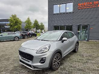 uszkodzony samochody osobowe Ford Puma 92kw HYBR / TITANIUM 2022/2