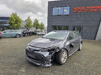 krockskadad bil auto Toyota Corolla 1.8 HYBR 2023/11