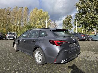 Coche accidentado Toyota Corolla 1.8 HYBR 2023/11