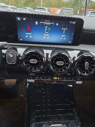 Mercedes A-klasse 250e PHE-V picture 20