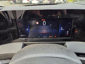 Opel Astra 1.2 81KW / CAMERA/ STUUR &STOELVERW picture 18