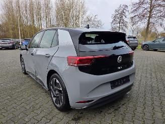 Volkswagen ID.3 Pro Performance 1ST 62kWh 150 KW 204pk / ACC / 18\" Lmv picture 12
