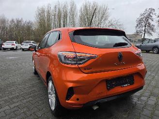 Renault Clio  picture 6