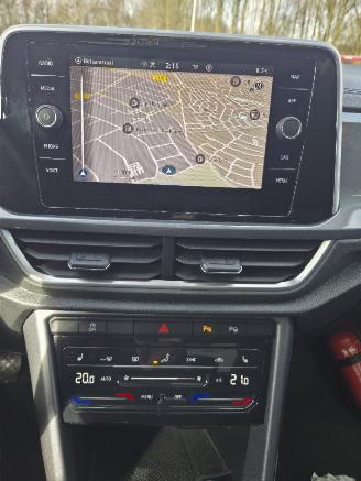 Volkswagen T-Roc STYLE / PANO / DIG COCKPIT / NAVI CAMERA  / STOELMASSAGE picture 22