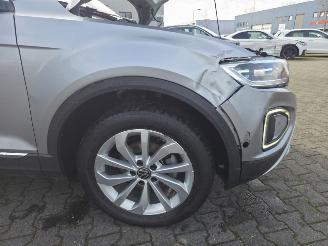 Volkswagen T-Roc STYLE / PANO / DIG COCKPIT / NAVI CAMERA  / STOELMASSAGE picture 9