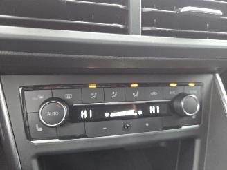 Volkswagen Polo 2.0.Ltr- GTI / AUTOM / PANO picture 20
