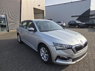 Schadeauto Skoda Scala 1.5 TSi -110kw  Ambition 2021/6