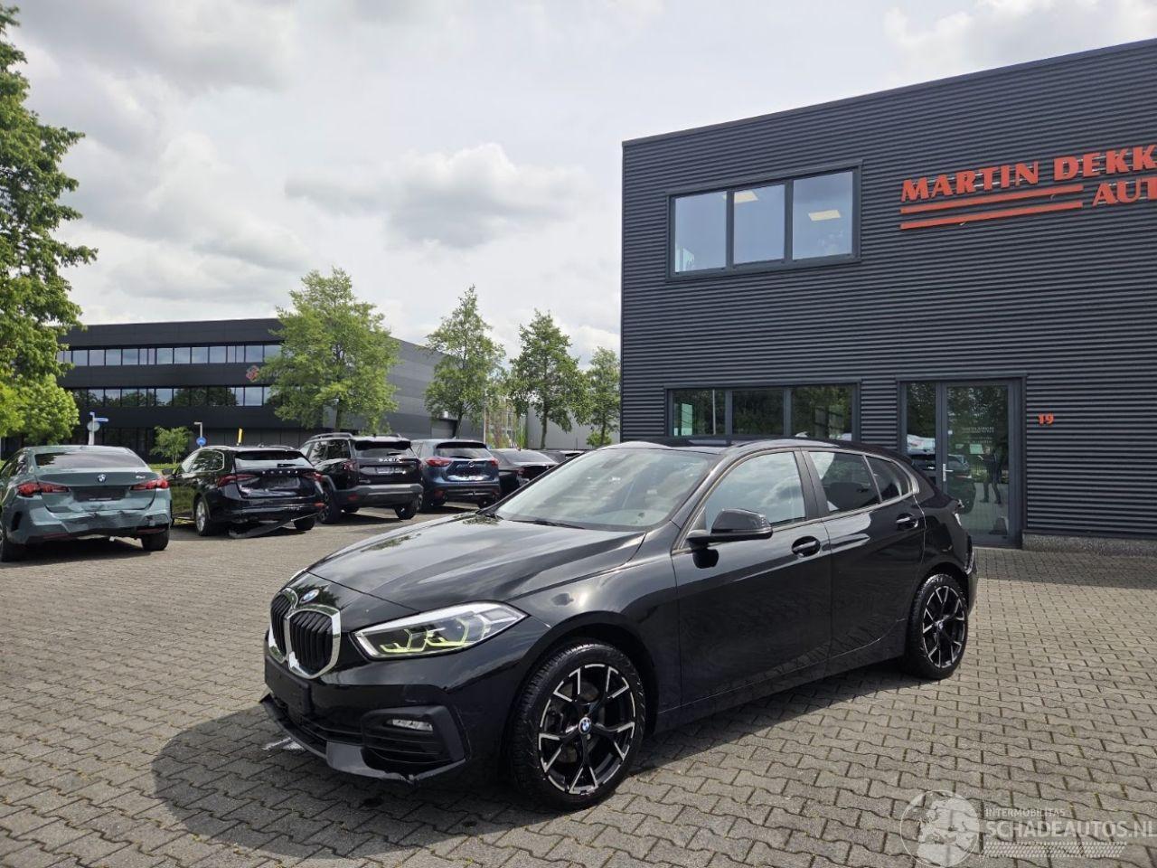 BMW 1-serie 1.8i Benz / LED / STUUR & STOELVERW