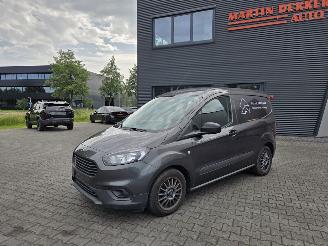 skadebil bedrijf Ford Transit Courier Van 74kw / 13255 km !! 2022/9