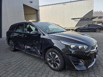 Kia Ceed PLUG-IN  HYBRIDE / AUTOMAAT / 34 DKM picture 8