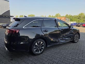Kia Ceed PLUG-IN  HYBRIDE / AUTOMAAT / 34 DKM picture 6