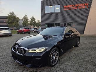 Voiture accidenté BMW 5-serie 520e P-HEV M-SPORT / 72 DKM 2022/1