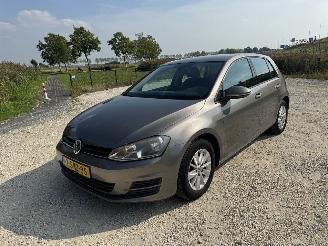 Coche accidentado Volkswagen Golf 1.2 TSI comfortline 2013/10