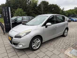 Gebrauchtwagen PKW Renault Scenic 1.4 TCE Celsium 2010/11