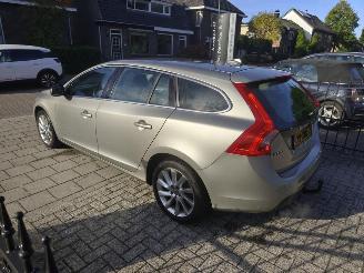 Volvo V-60 1.6 T3 Momentum picture 6