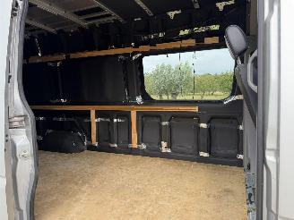 Volkswagen Crafter 35 2.0 TDI L3H2 | MARGE | CRUISE | TREKHAAK 3.5T | GEISOLEERD VOOR CAMPER | 127.000 KM picture 14