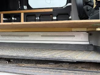 Volkswagen Crafter 35 2.0 TDI L3H2 | MARGE | CRUISE | TREKHAAK 3.5T | GEISOLEERD VOOR CAMPER | 127.000 KM picture 17