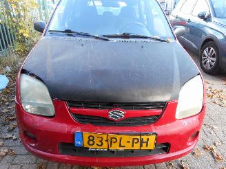 Vaurioauto  passenger cars Suzuki Ignis Benzine 1.3 2004/8
