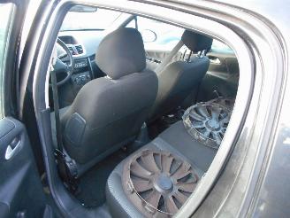 Peugeot 207 1.4 picture 7