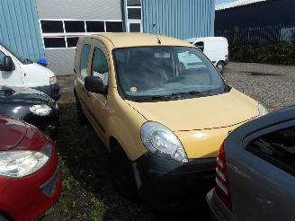 Coche accidentado Renault Kangoo 1.5dci 2008/12
