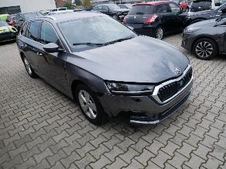 Skoda Octavia AMBITION picture 2
