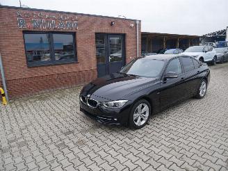 skadebil auto BMW 3-serie 316i SPORTLINE LEER LED 2016/6