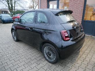 Fiat 500E ICON picture 4