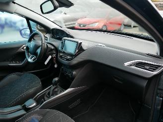 Peugeot 2008 ACTIVE picture 8