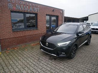 uszkodzony samochody osobowe MG ZS LEER AUTOMAT 2023/11