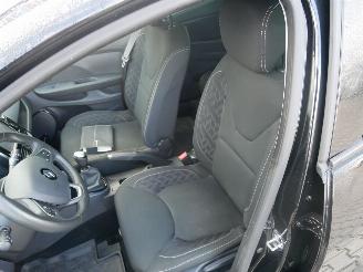 Renault Clio LIMITED picture 11