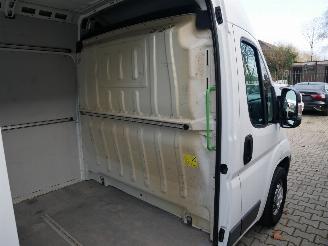 Peugeot Boxer L3H2 picture 16