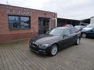 krockskadad bil auto BMW 3-serie 320 D LUXURY X-DRIVE PANORAMADAK LEER LED 2016/10