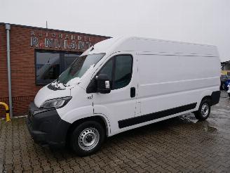 krockskadad bil bedrijf Peugeot Boxer L3H2 2024/5