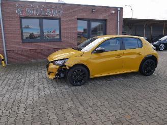 damaged passenger cars Peugeot 208 e ALLURE LED 2022/7