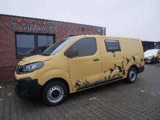 krockskadad bil bedrijf Opel Vivaro L3H1 XL 2025/1