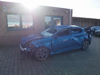 Damaged car Peugeot 308 ALLURE LED 2024/5