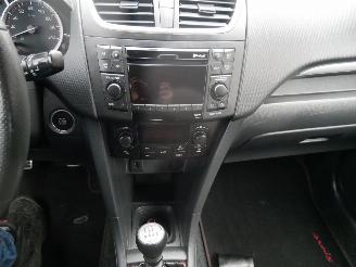 Suzuki Swift  picture 14