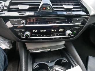 BMW 5-serie 520 D SPORT LINE LED LEER SCHUIFDAK picture 15