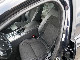 Jaguar XE R SPORT MOTOR ROOKT BIJ RIJDEN!!! picture 6