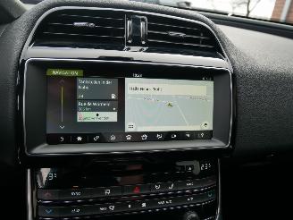 Jaguar XE R SPORT MOTOR ROOKT BIJ RIJDEN!!! picture 11