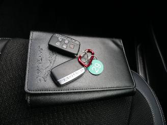 Jaguar XE R SPORT MOTOR ROOKT BIJ RIJDEN!!! picture 8