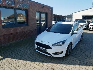 ocasión turismos Ford Focus ST LINE 2017/3